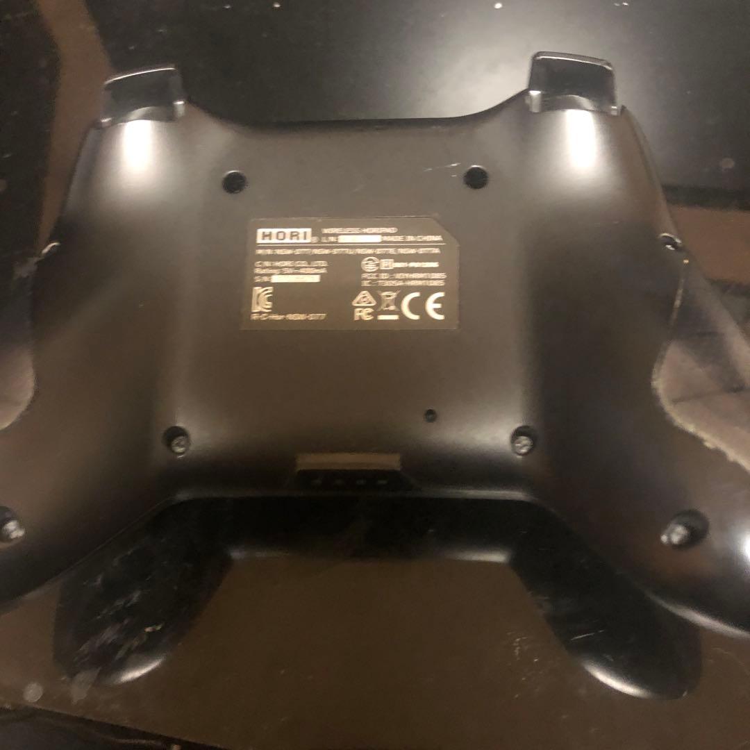 任天堂Switchの純正プロコンです