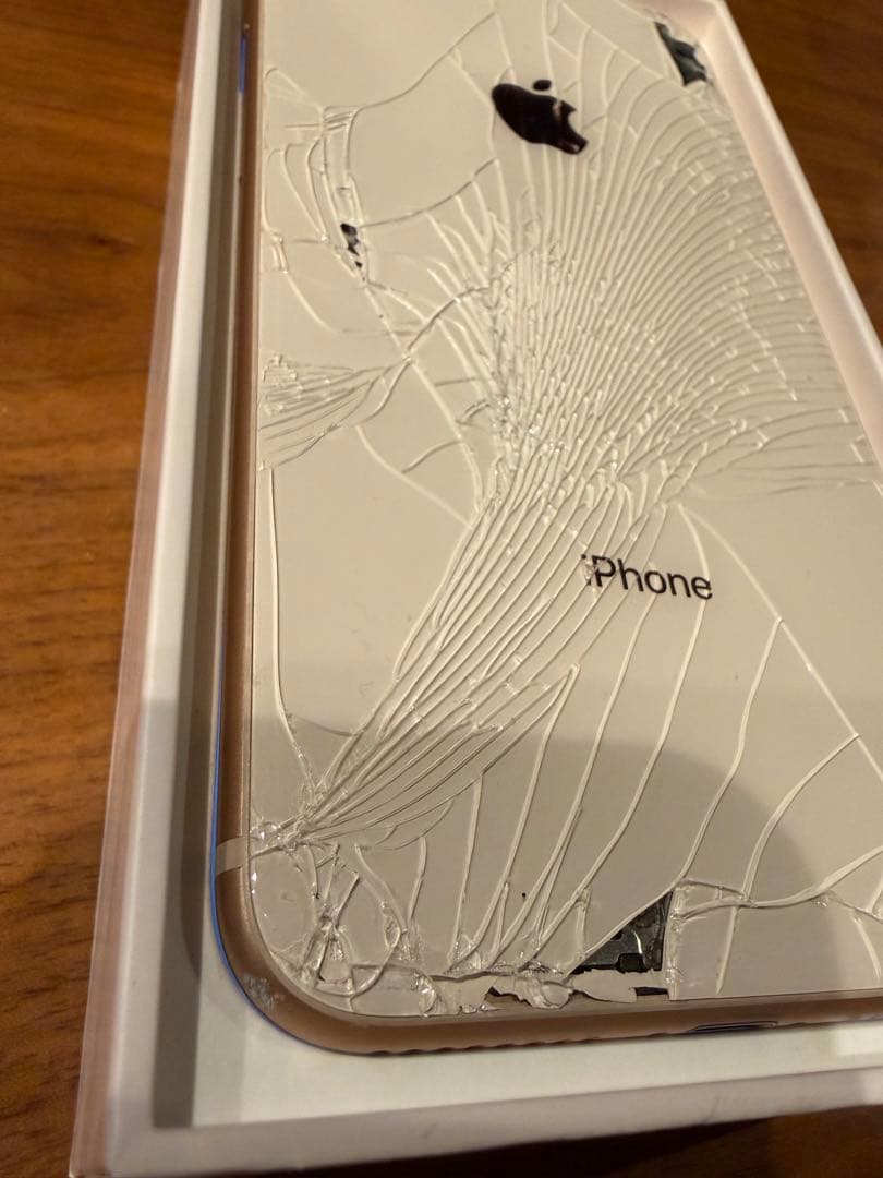 Apple iPhone 8 Plus 64GB ゴールド　ジャンク品
