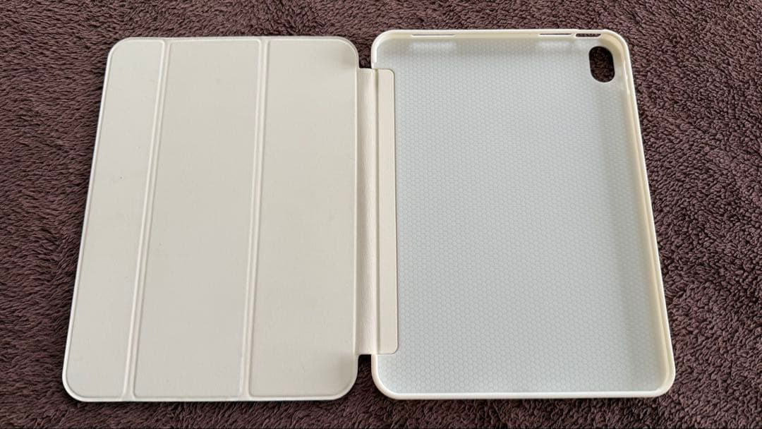 【美品】Apple iPad A16 (第11世代) 256GB シルバー