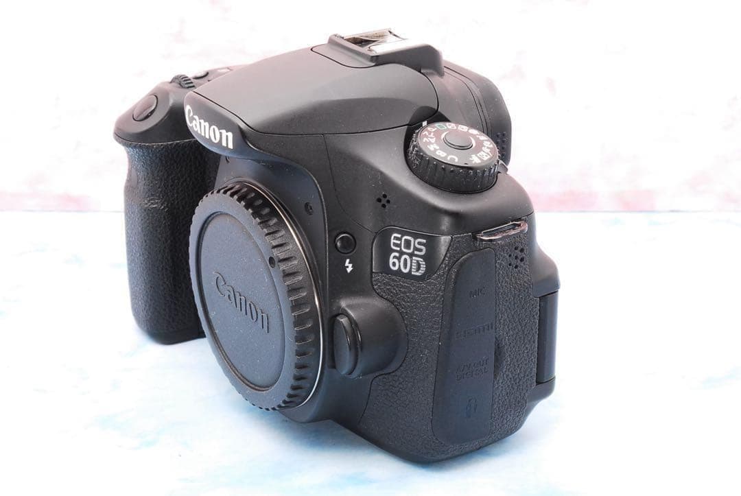 Canon EOS 60D☆バッグ付☆超望遠レンズ付Wレンズ☆一眼レフカメラ