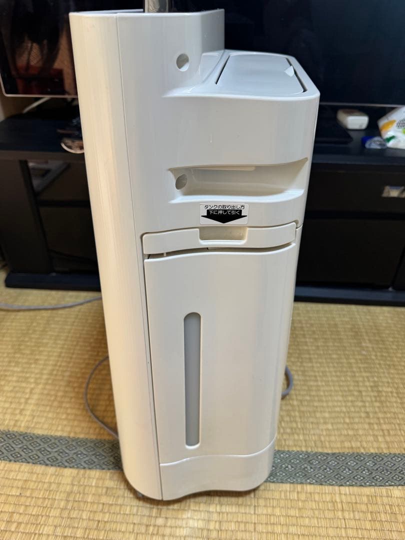 ★★ SHARP加湿機能付空気清浄機　本体美品　2018年製　送料込！★★