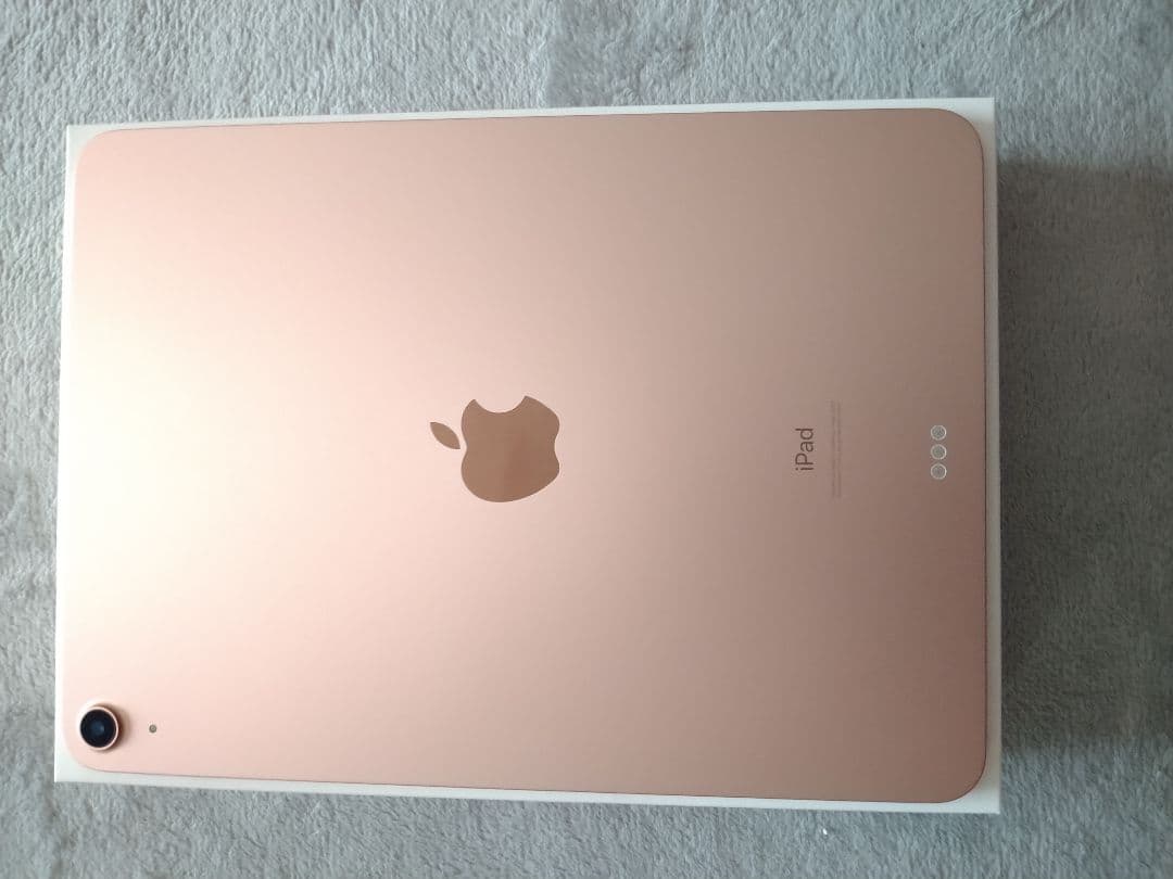 iPad ローズゴールド 本体 + キーボードカバー