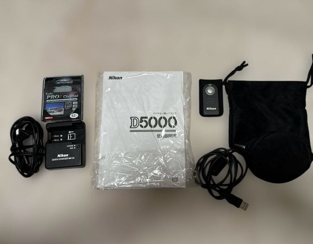 Nikon D5000 ダブルズームキット 美品