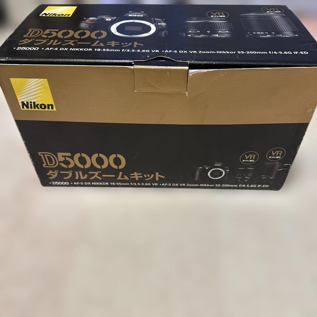 Nikon D5000 ダブルズームキット 美品