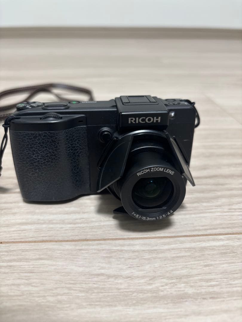 RICOH GX200 コンパクトカメラ