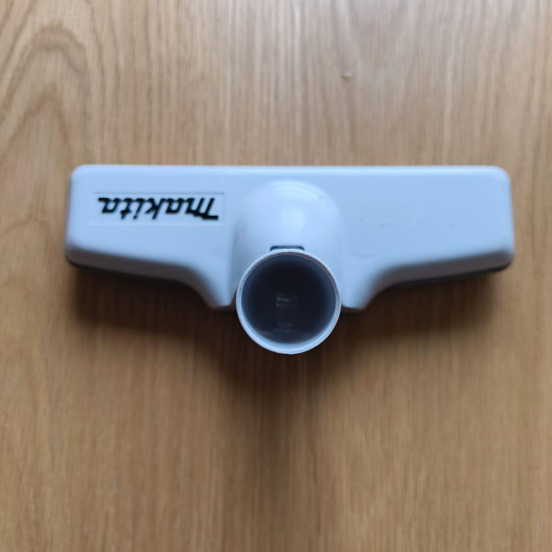 マキタコードレス掃除機CL107紙パック式