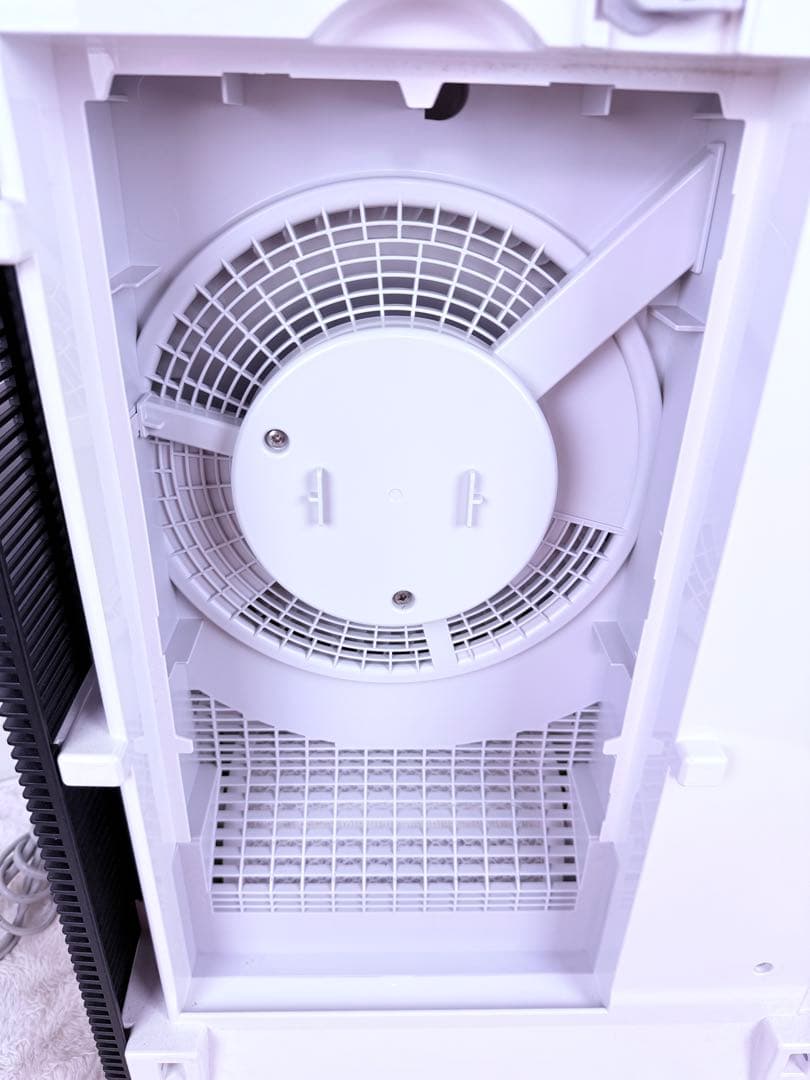 綺麗です♪ パナソニック 空間除菌脱臭機 加湿空気清浄機 F-MV2100-WZ