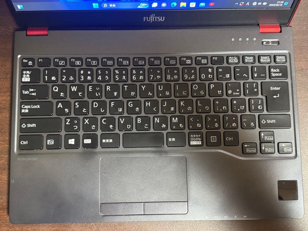 富士通 FUTRO MU937 Windows 11 Pro 8GB/128GB