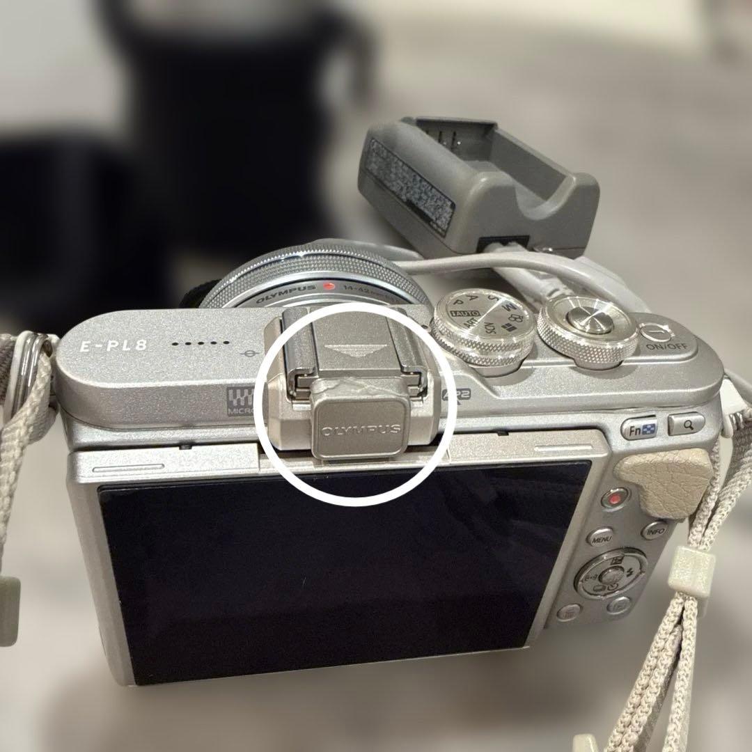 OLYMPUS PEN E-PL8 ホワイト美品