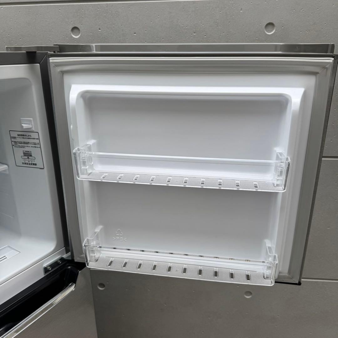 351⭐️2021年製美品★ハイセンス　冷蔵庫　大型　227L グレー　一人暮らし