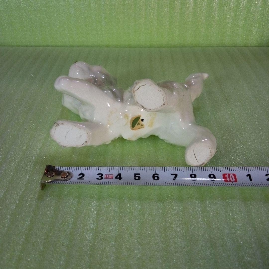 アンティークな猫の置物　白猫　white CAT　ホワイトキャット　レア　希少