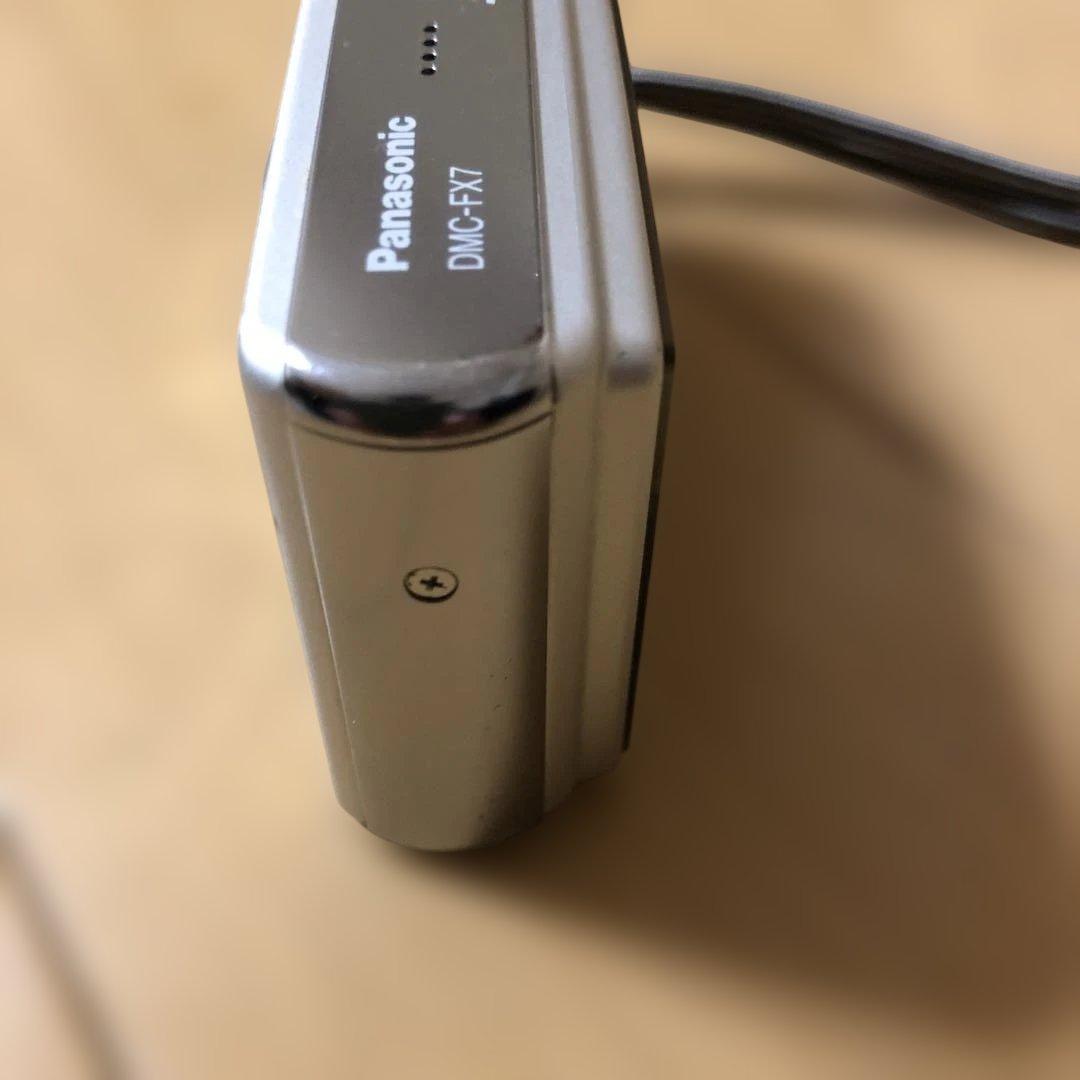 【レトロなデジカメ】 Panasonic DMC-FX7-S シルバー