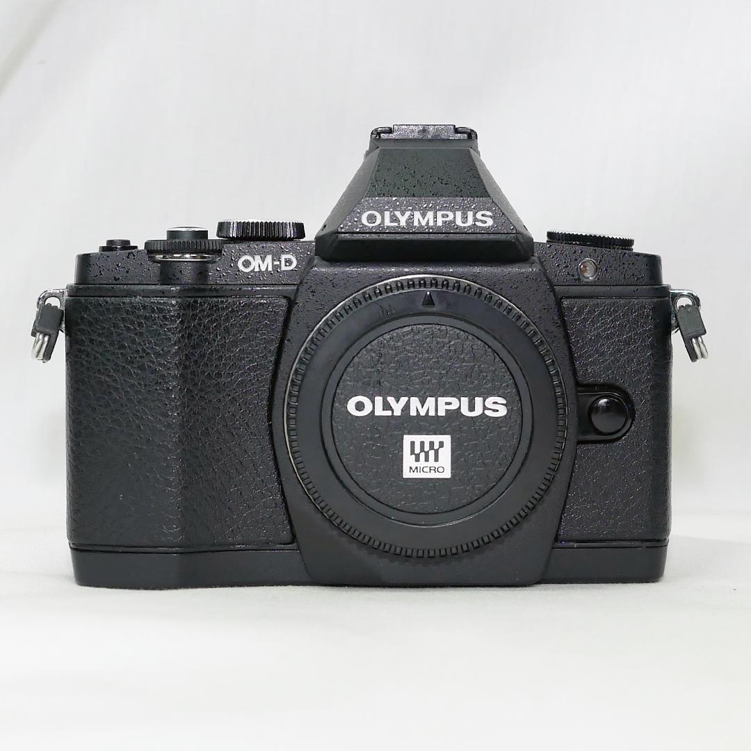 OLYMPUS OM-D E-M5 パンケーキレンズセット