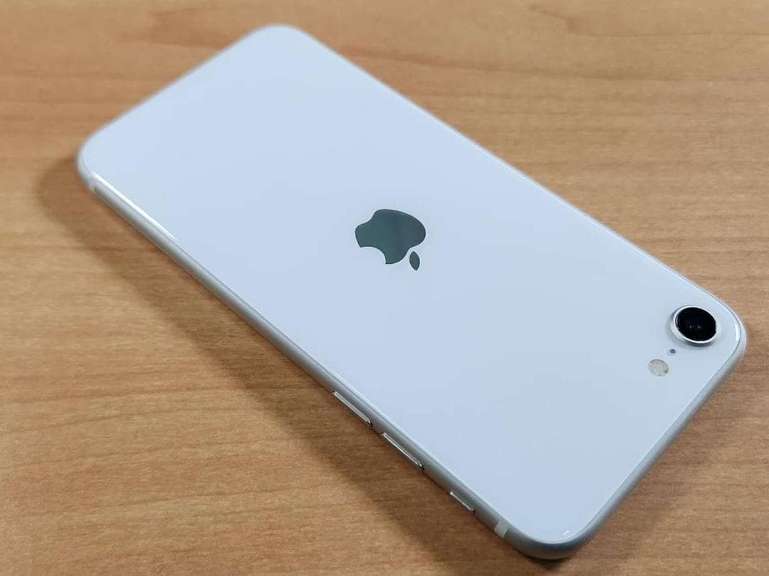 031900P iPhone SE A2782 64GB 第3世代
