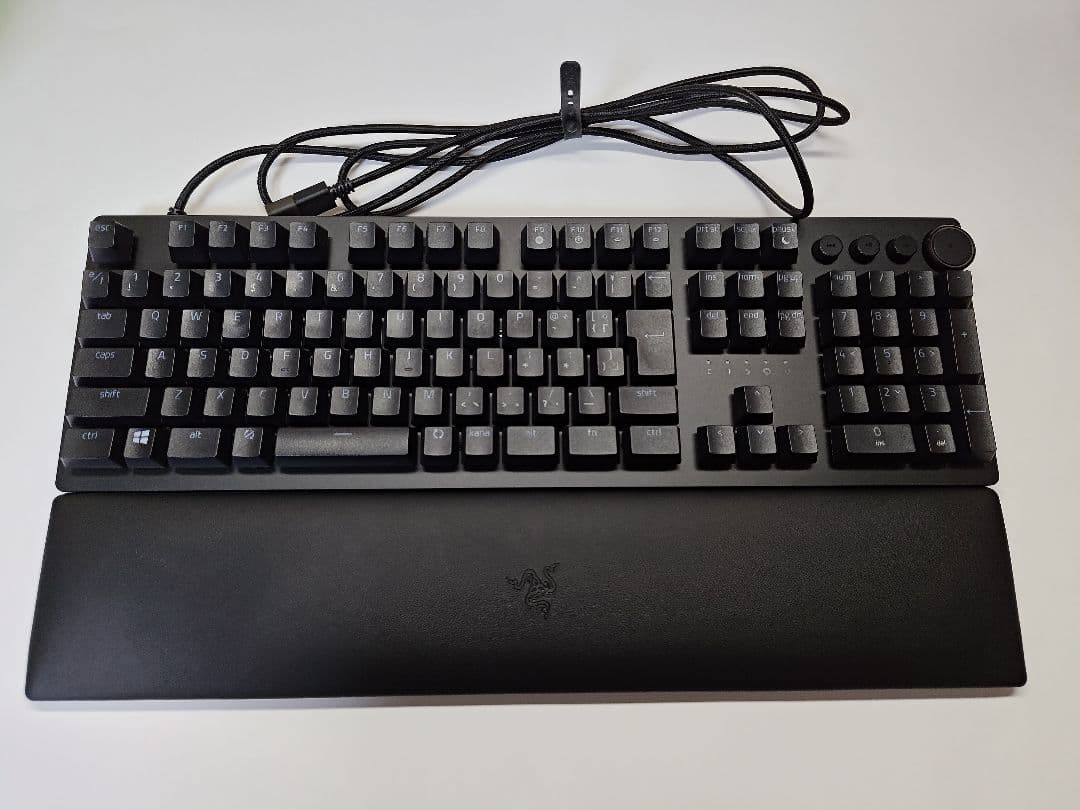 Razer Huntsman V2 日本語配列赤軸キーボード