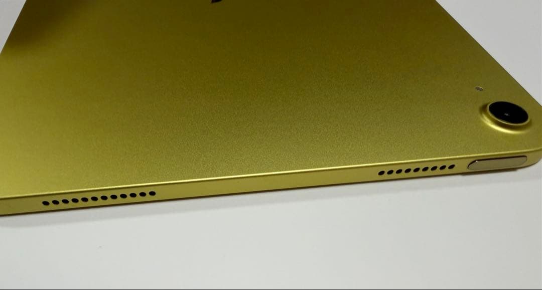 iPad 11世代16A 本体 イエロー ／ミッキー柄カバー／ペンシル付き
