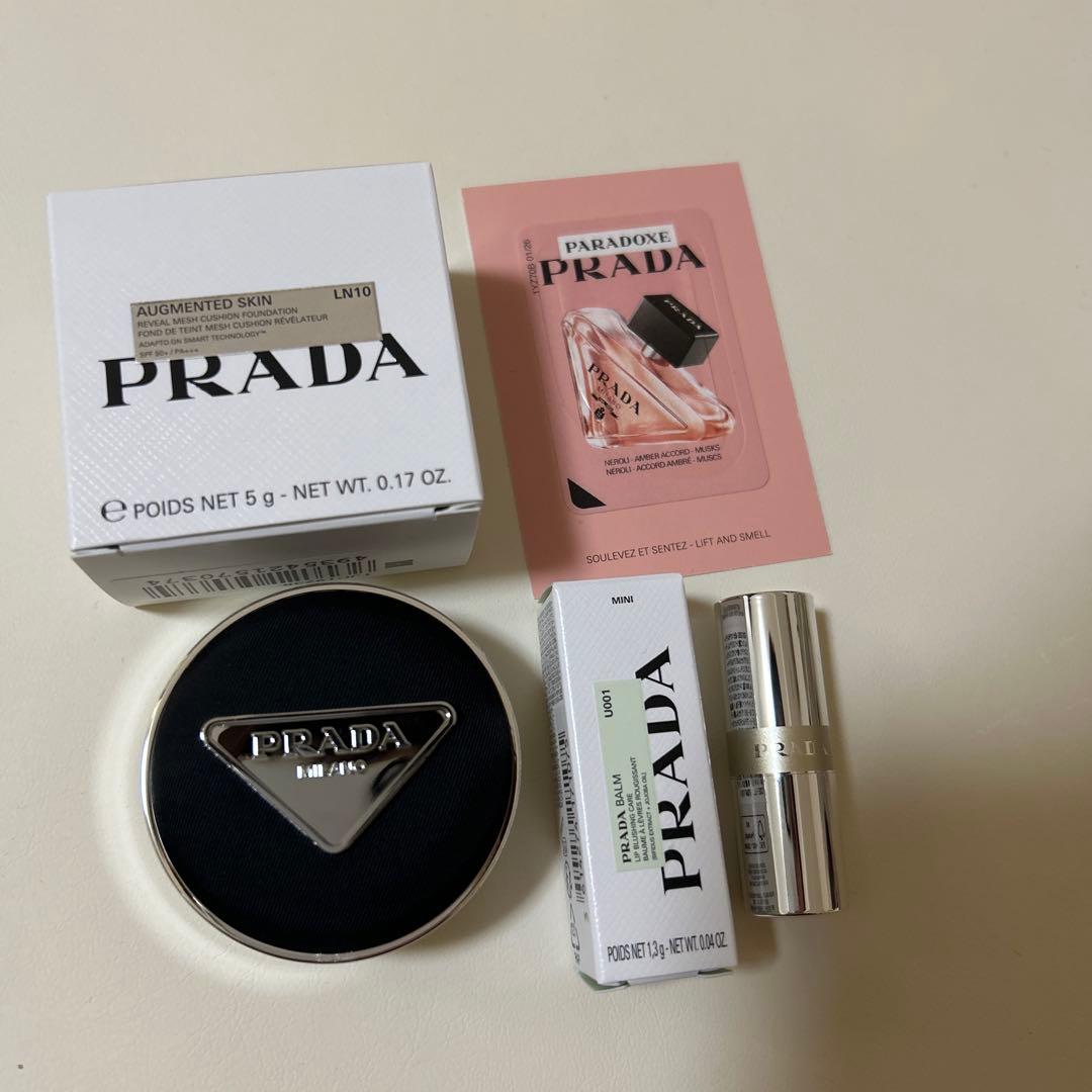 値下げ　PRADAセット　クッションファンデミニ　リップバームミニ　新品未使用