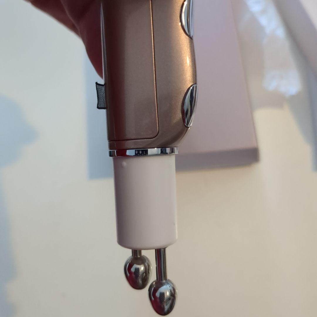ピカ子さんプロデュース　ブランフィーネトリプルブースター　EMS美顔器　qvc