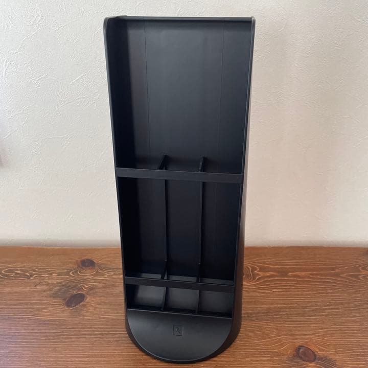 ネスプレッソ　ラティシマタッチプラス&カプセルホルダー