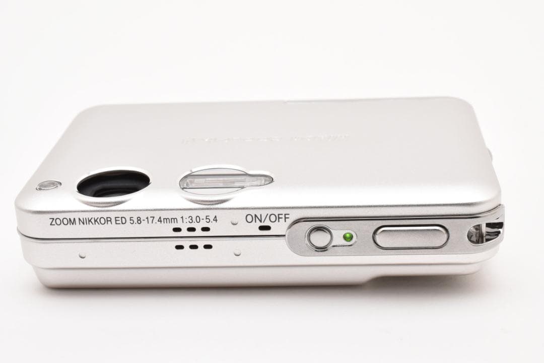 【美品】Nikon COOLPIX S3 フロストシルバー　動作確認済