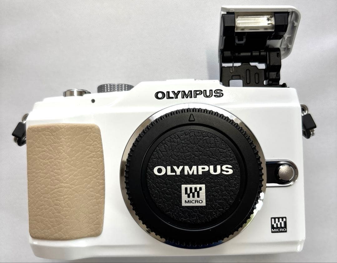 OLYMPUS オリンパス E-PL2 ホワイト レンズキット SD付　美品