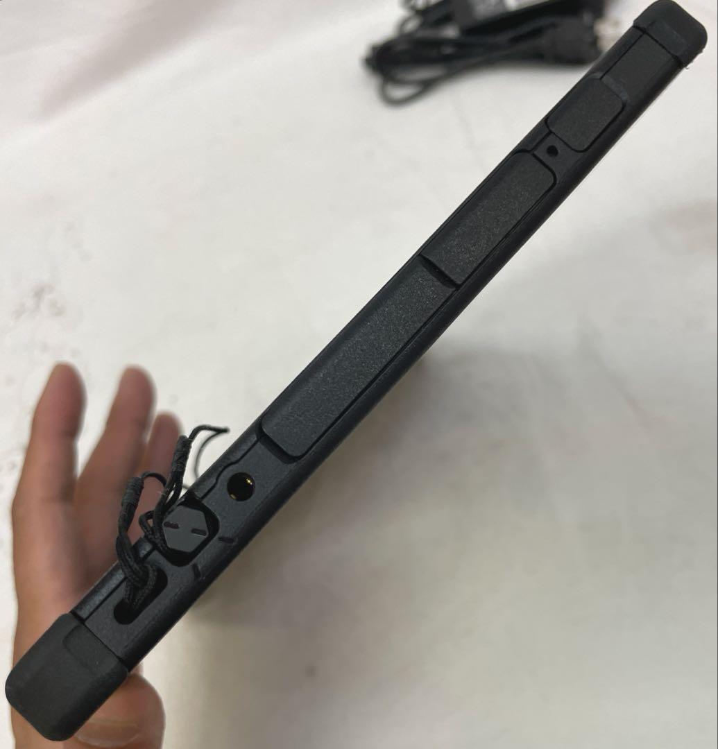 富士通 ARROWS Tab Q5010/DB SSD128 ペン付 美品　#I