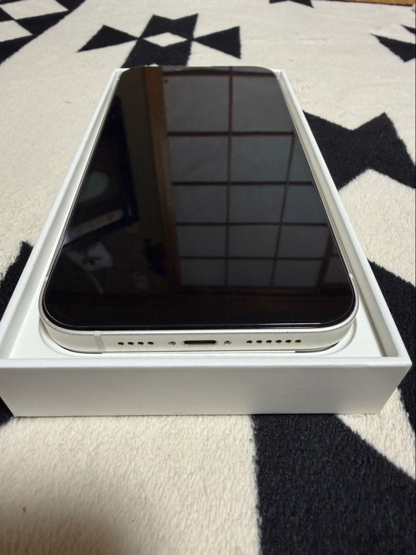 iPhone14 Plus 128GB スターライト