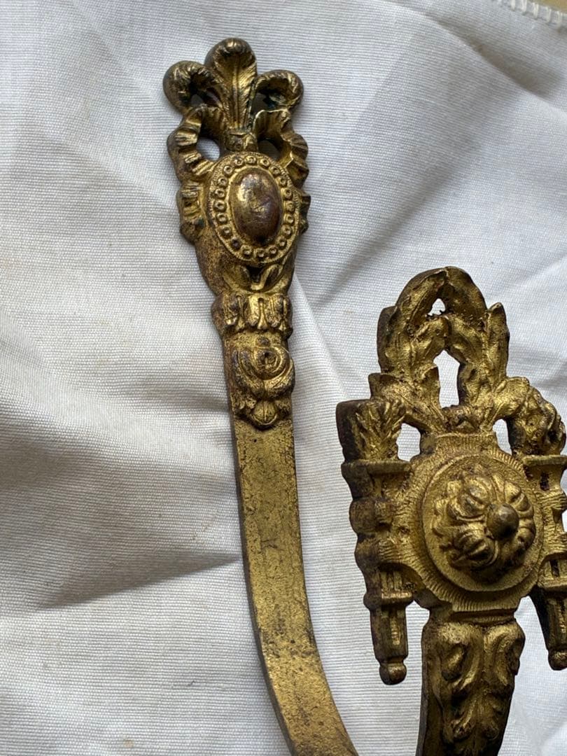 フランス　アンティーク　真鍮　カーテン　ホルダーFフック　留め　タッセル100年