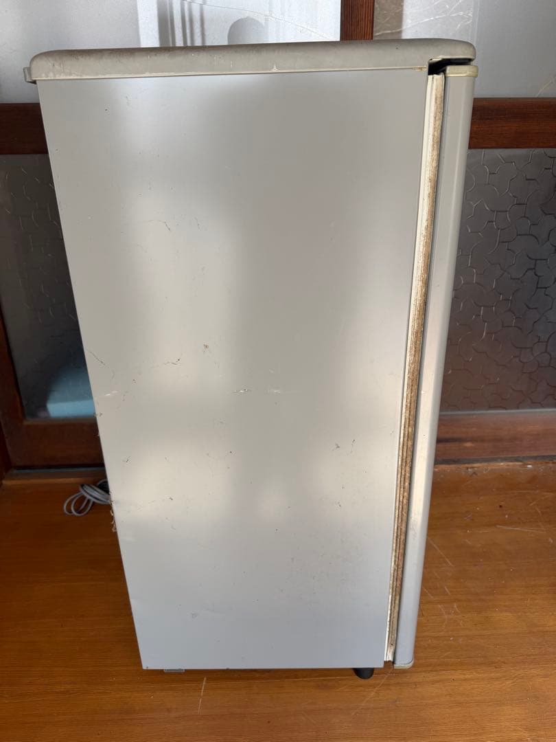 Hisense 2ドア冷凍冷蔵庫 120L 2019年製 HR-B1201