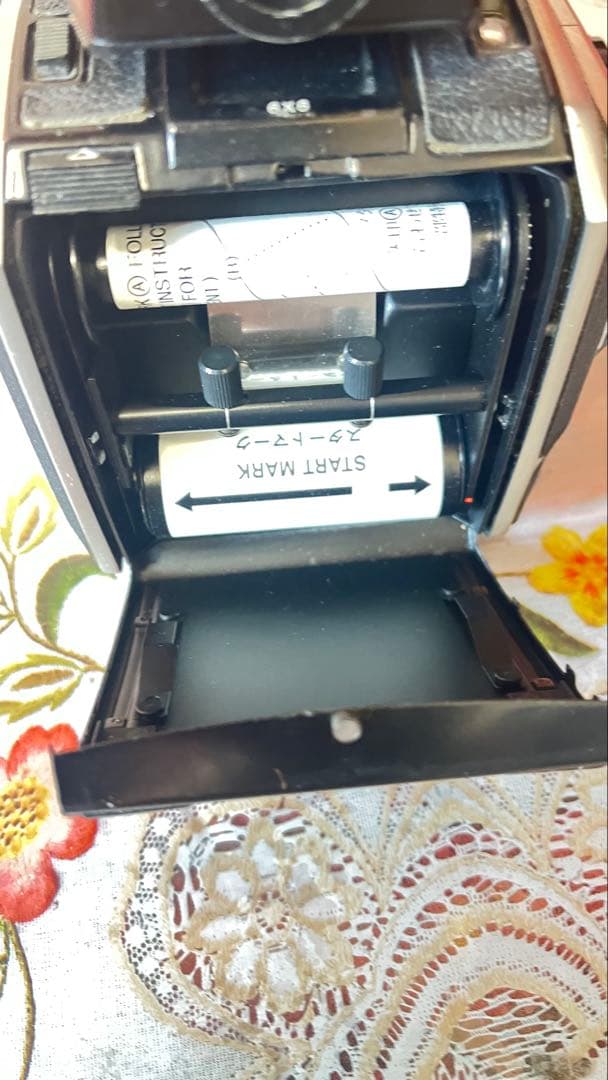 中判フィルムカメラ ズームレンズ付きZenza Bronica TL
