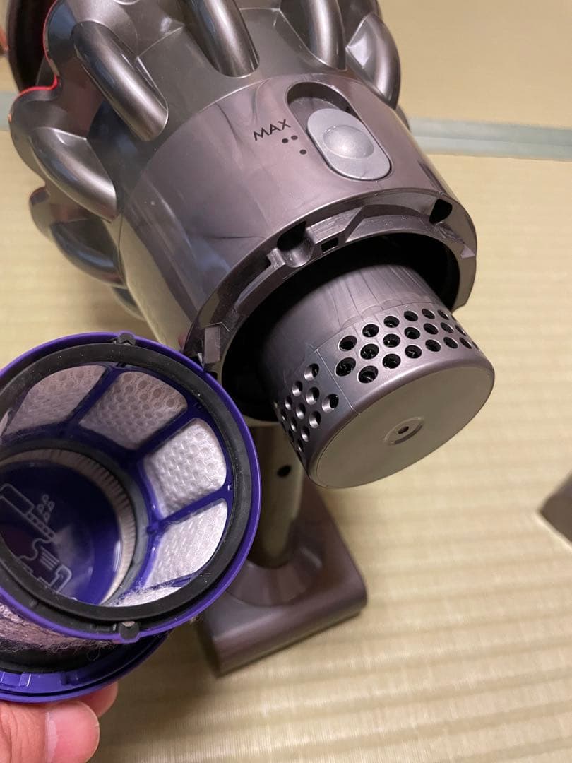 Mikaちゃん　Dyson スティッククリーナー　ダイソン　sv12