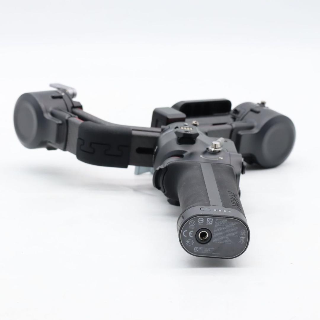 DJI RS 2 Proコンボ　3軸手持ちスタビライザー　#3927