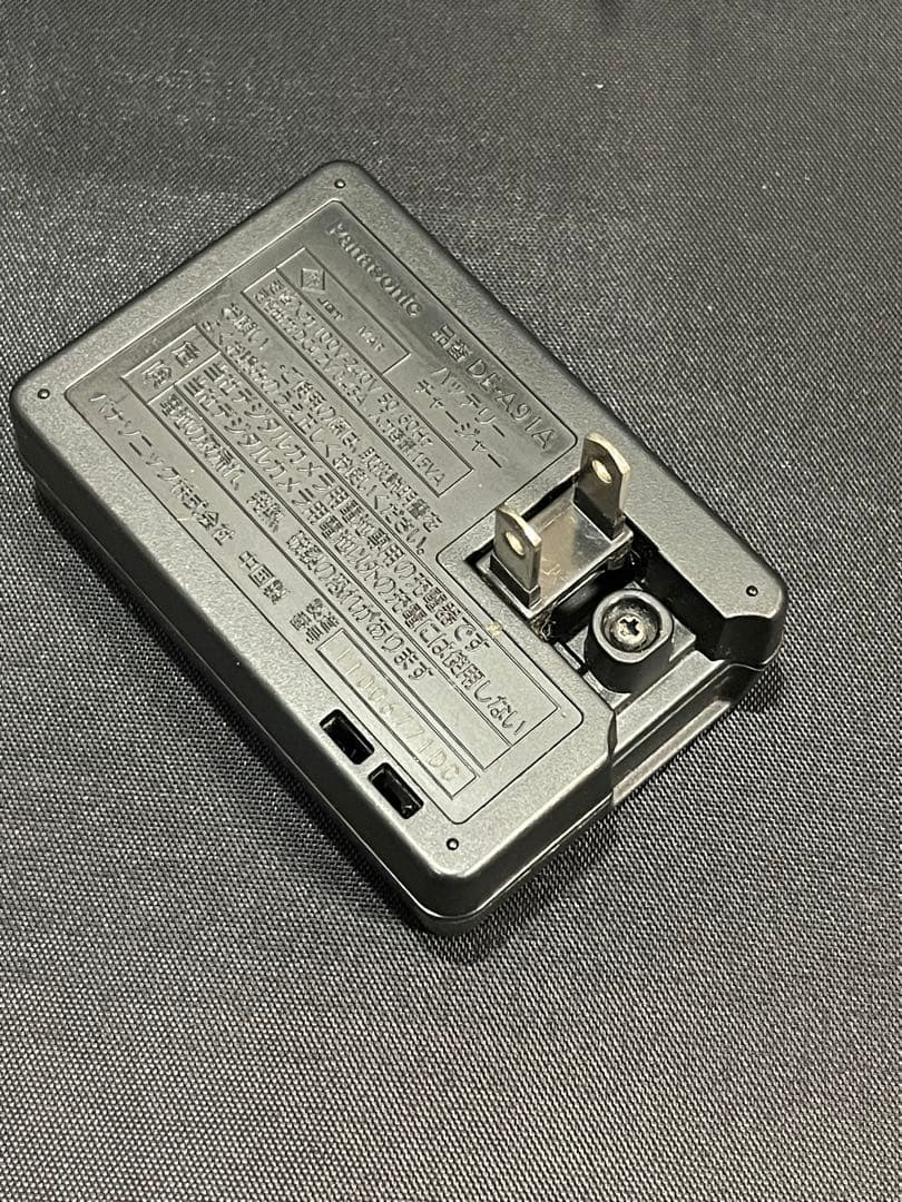 Panasonic LUMIX DMC-FX77 ホワイト【中古品】
