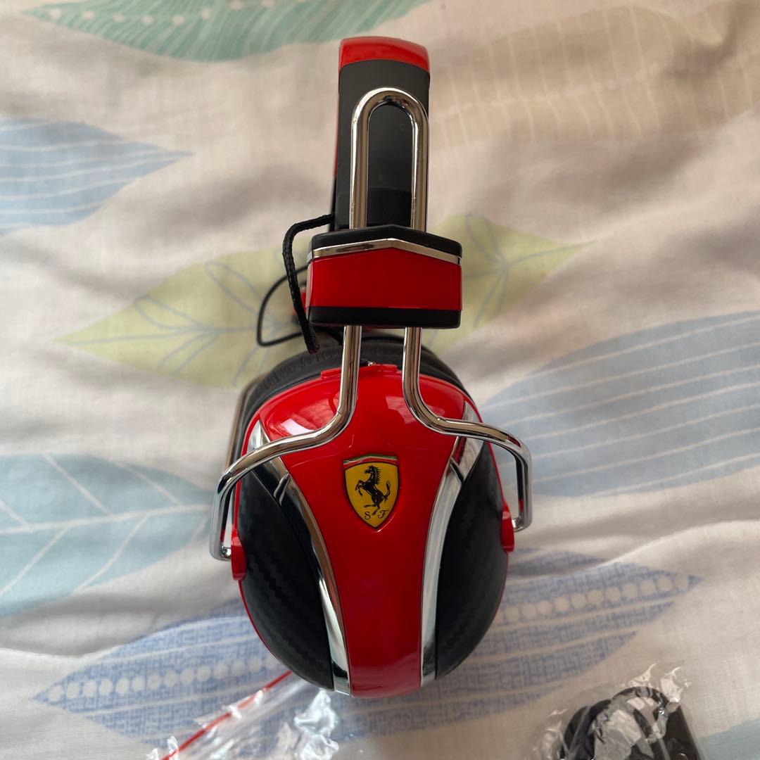 Ferrariヘッドフォン　新品未使用　早い者勝ち