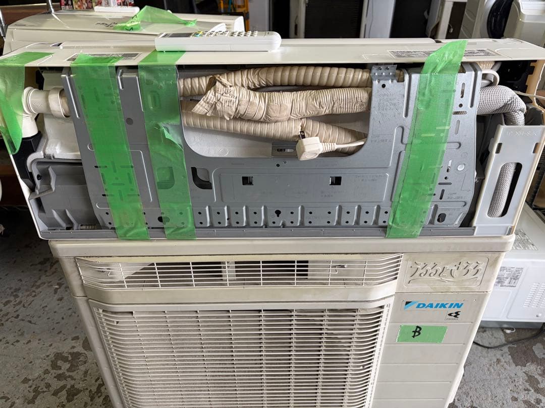 ダイキン エアコン 2022年製 F22ZTMXS-W 6畳用 R32 中古