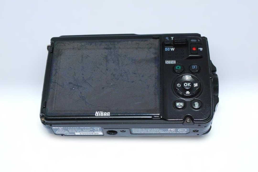 [動作品もジャンク扱いで]Nikon ニコン Coolpix W300 迷彩柄