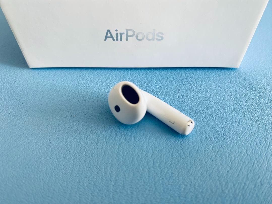 AirPods 第4世代 L片耳 左耳のみ イヤホン A3056 OZVT