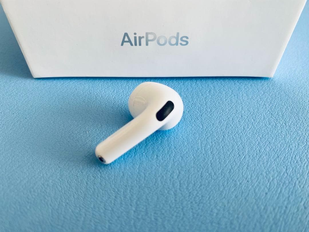 AirPods 第4世代 L片耳 左耳のみ イヤホン A3056 OZVT