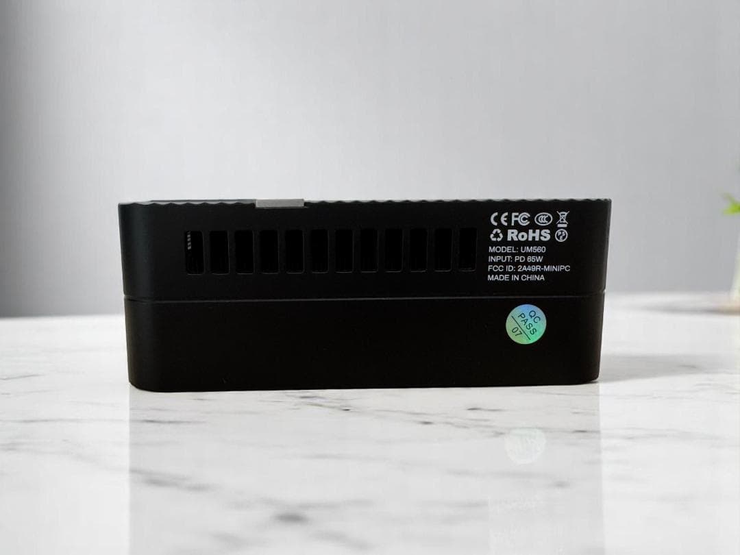 ⭐休日特価⭐高性能＆軽量⭐MINISFORUM UM560⭐