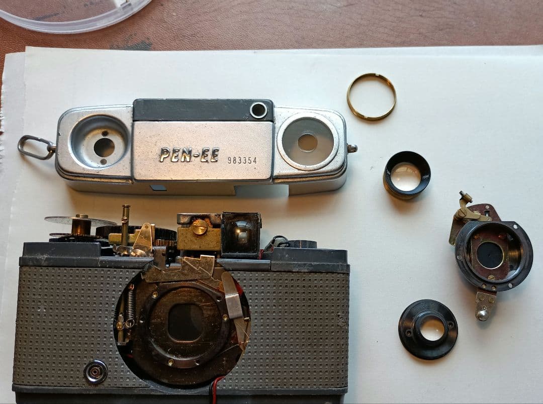 フィルムカメラ【整備、完動品】オリンパスペンEES