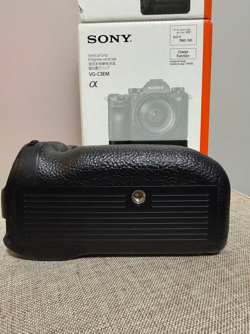 SONY α7 III ミラーレスカメラ 本体とバッテリーグリップ付き（縦グリ）