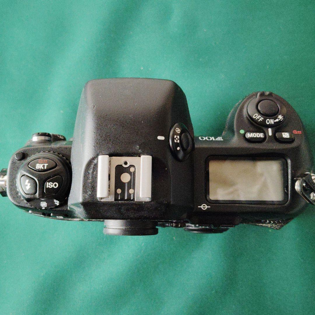 【ジャンク】Nikon F100 ボディ バッテリー蓋無し