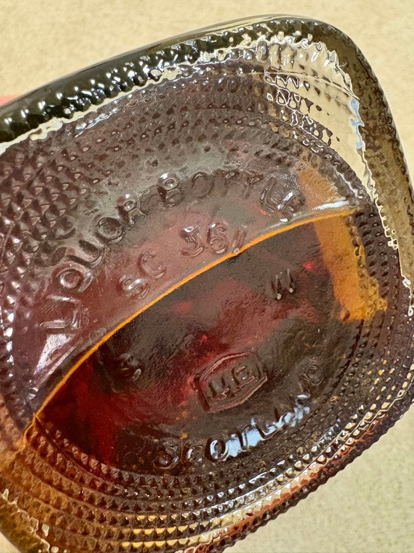 70年代★ジョニーウォーカーブラックラベル★白紋章★スコッチウイスキー★古酒★