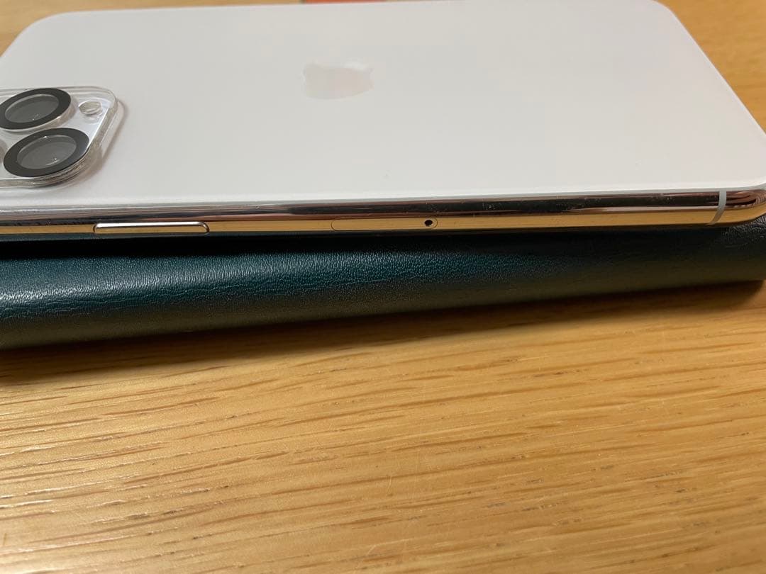 バッテリー100%Apple iPhone 11 Pro 本体