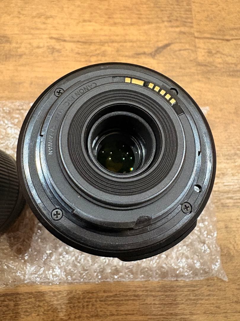 Canon EOS Kiss X7 ダブルズーム　レンズキット　一眼レフ