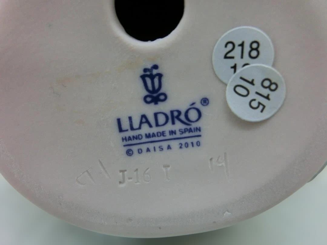 ✰LLADRO✰可愛い招き猫（美品）