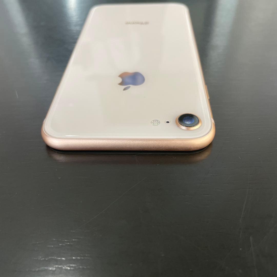 美品　Apple iPhone 8 ゴールド 64GB