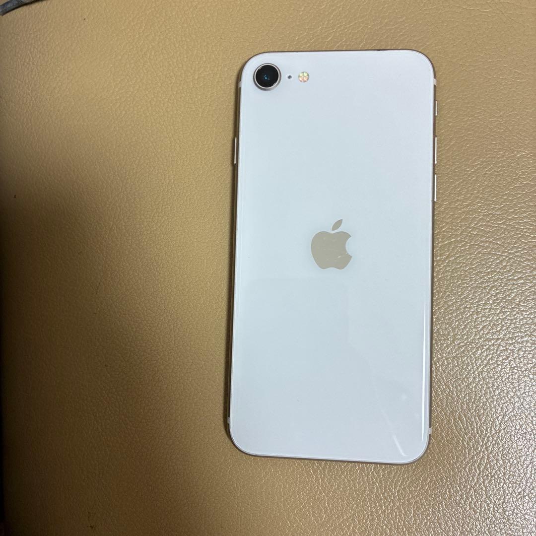 iPhone SE3 64GB 付属品付き