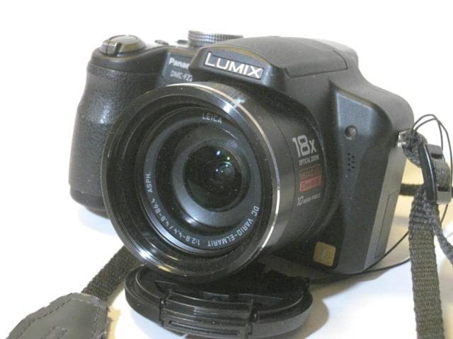 Panasonic LUMIX　デジタルカメラ DMC-FZ 28