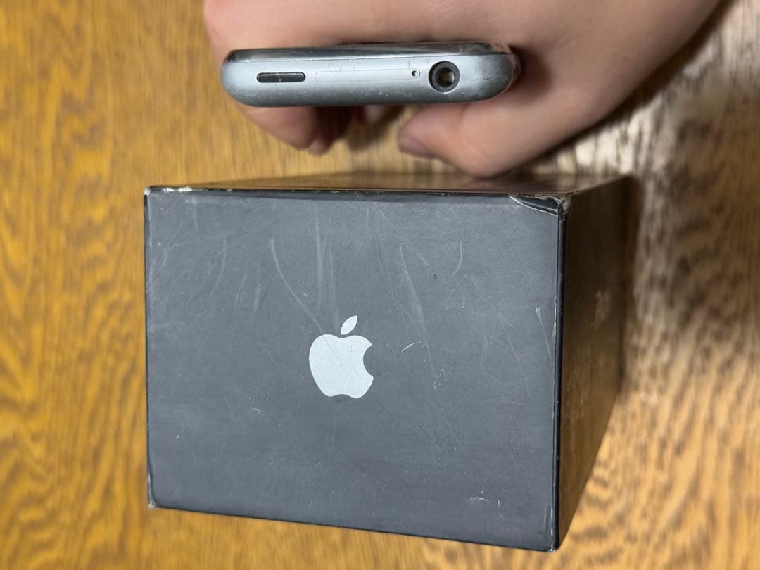 iPhone 2G IMEI一致箱 付属品付 8GB 第1世代 日本未発売 初代